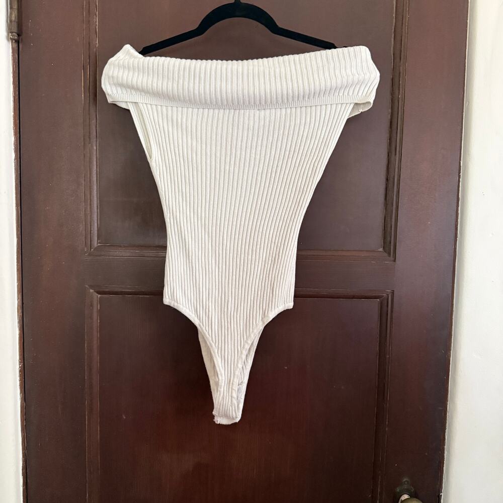FREE PEOPLE Too Good Cream Ribbed Off Shoulder Knit Body Suit | Small